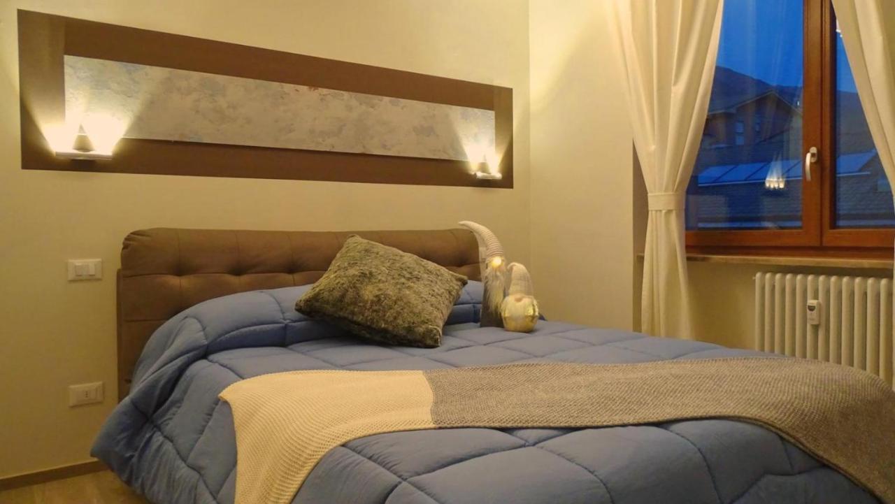 Blue Moon - Via Parigi Apartments Αόστα Εξωτερικό φωτογραφία