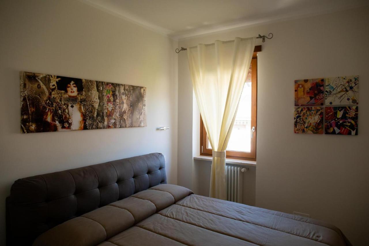 Blue Moon - Via Parigi Apartments Αόστα Εξωτερικό φωτογραφία